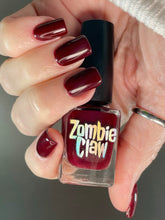 Load image into Gallery viewer, Candlelight Kiss