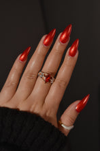 Load image into Gallery viewer, Look At Me