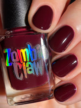 Load image into Gallery viewer, Candlelight Kiss