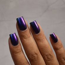 Load image into Gallery viewer, Via