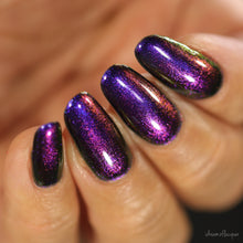 Load image into Gallery viewer, Via